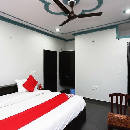 Oyo 43694 Hotel Hillson Pauri Zewnętrze zdjęcie