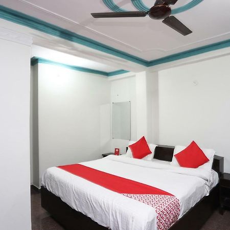 Oyo 43694 Hotel Hillson Pauri Zewnętrze zdjęcie