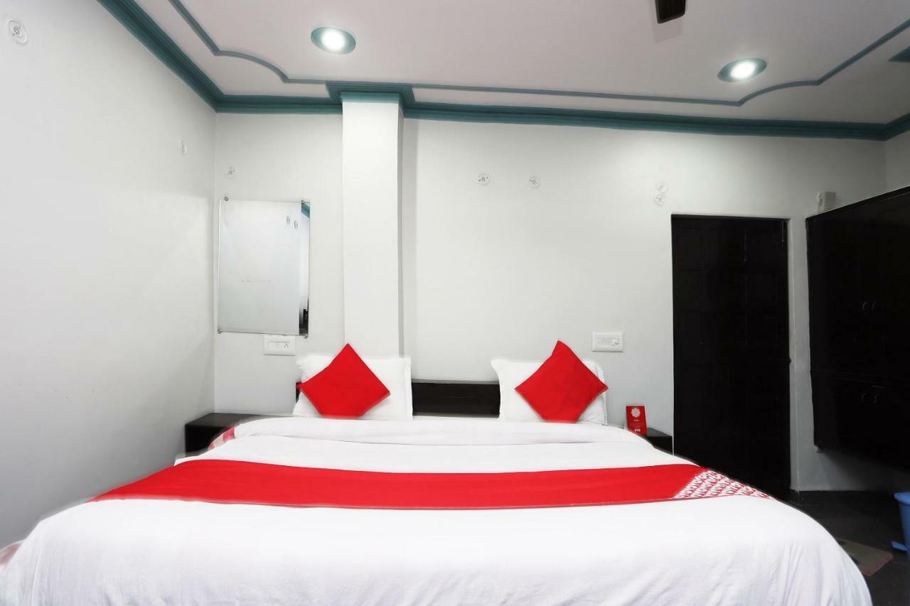 Oyo 43694 Hotel Hillson Pauri Zewnętrze zdjęcie