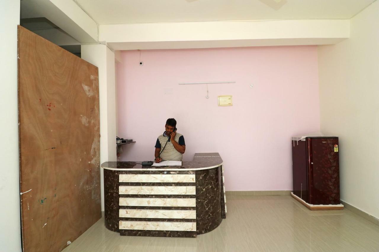 Oyo 43694 Hotel Hillson Pauri Zewnętrze zdjęcie