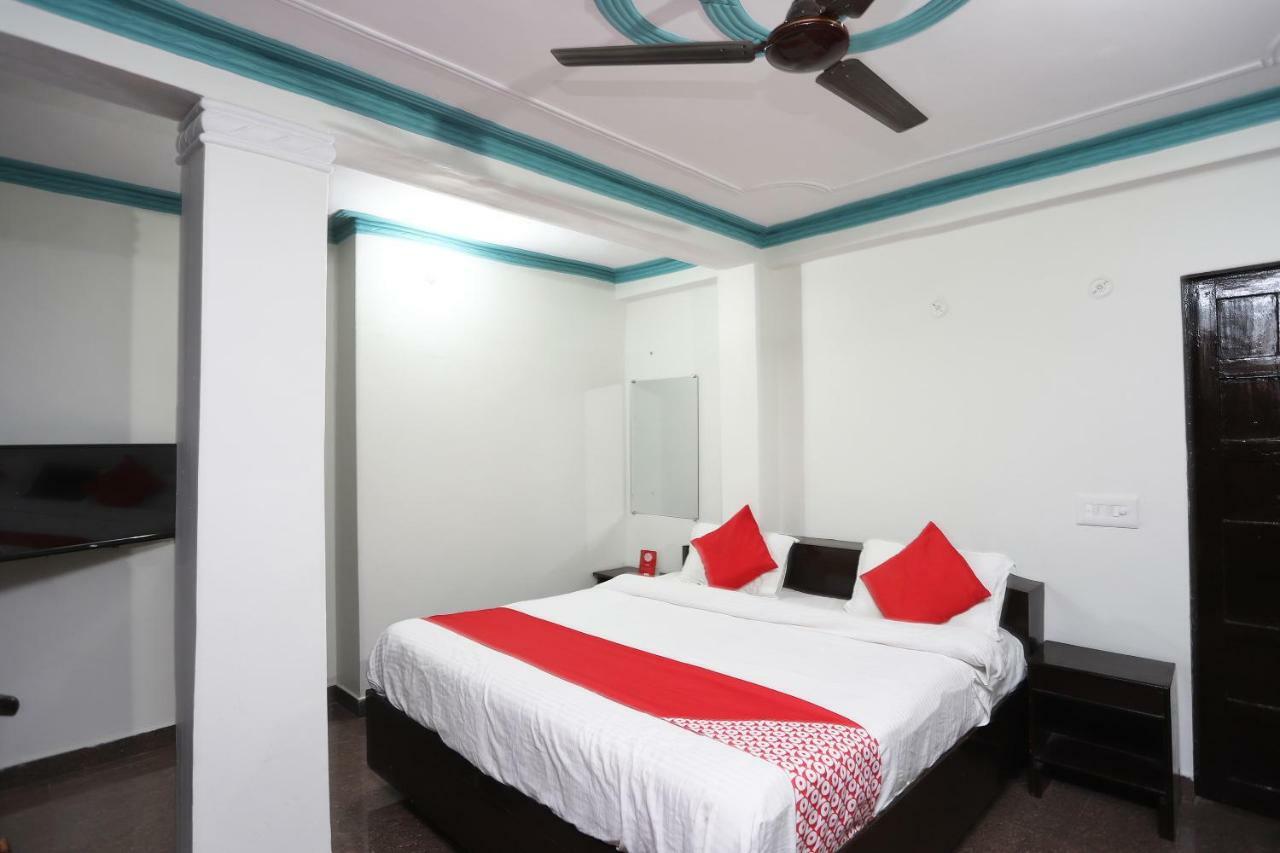 Oyo 43694 Hotel Hillson Pauri Zewnętrze zdjęcie